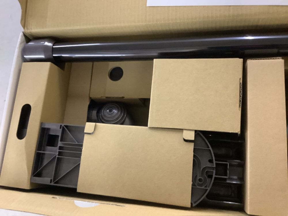 Dyson V8 Cordless Stick Vacuum Cleaner - Image 4 - Lot 13JF