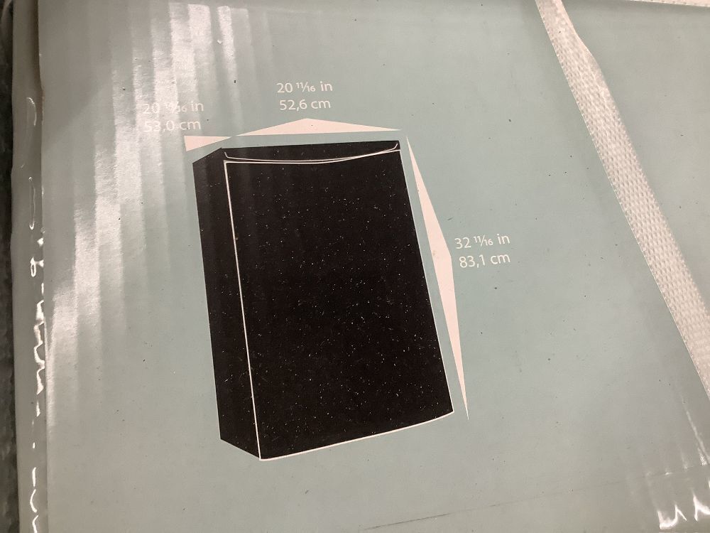 Danby 4.4 cu. ft. Compact Refrigerator with Adjustable Glass Shelves - Image 4 - Lot 28SK