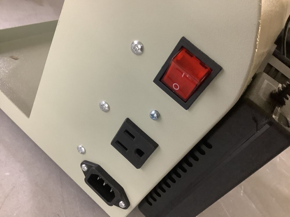 Adjustable Variable Speed Bench Buffer Polishing & Buffing Machine with Dust Collector Hood - Image 7 - Lot 76