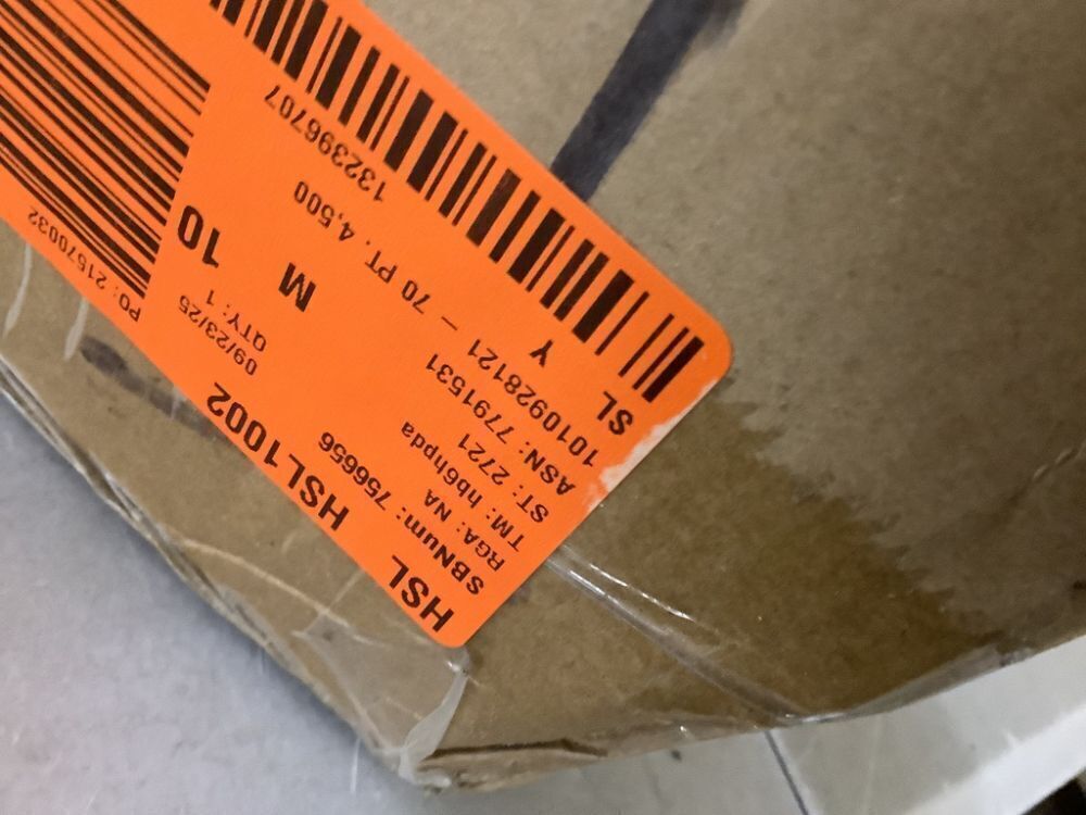 50 pt. 4,500 sq. ft. Dehumidifier in White with Drain Hose and Bucket, Auto Defrost, Low Noise - Image 5 - Lot 78JF