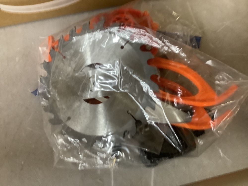 Cordless Electric Weed Wacker - Image 5 - Lot 161