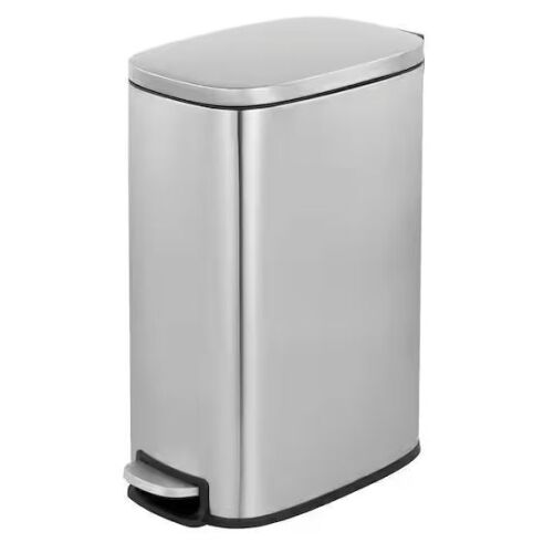 Innovaze 13 Gal. Silver Oval Slim Step-On Metal Household Trash Can - Lot 164JF