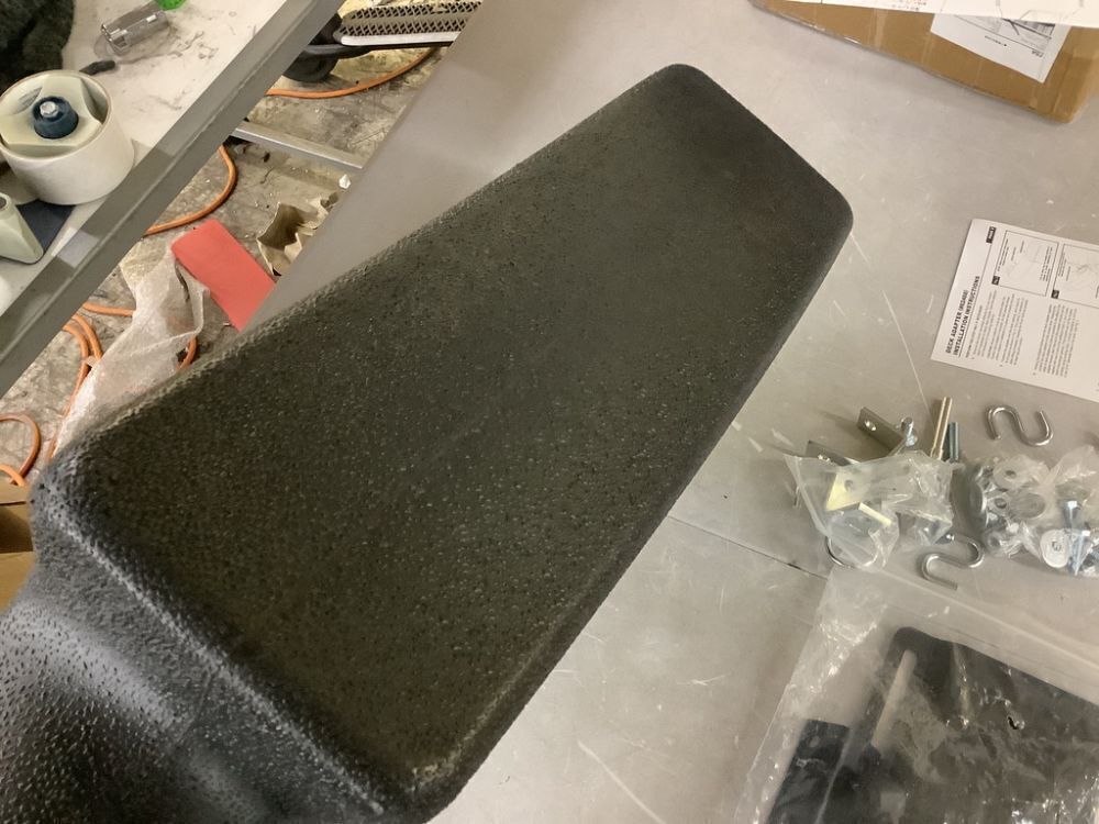 62468 Adapter Mow-N-Vac Kit Leaf Vacuum Bagger Universal Deck Boot Chute - Image 4 - Lot 259