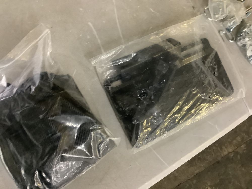 62468 Adapter Mow-N-Vac Kit Leaf Vacuum Bagger Universal Deck Boot Chute - Image 5 - Lot 259