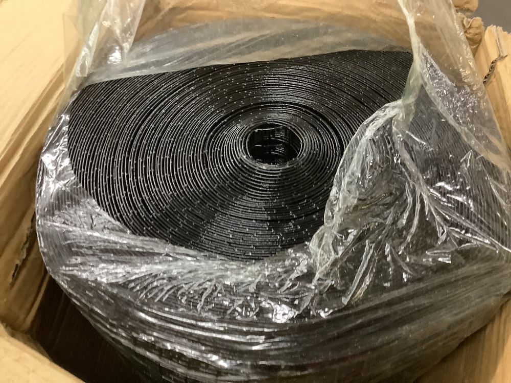 Black PVC Coated Wire Mesh Roll 1/2" x 48" x 100' - Image 2 - Lot 265