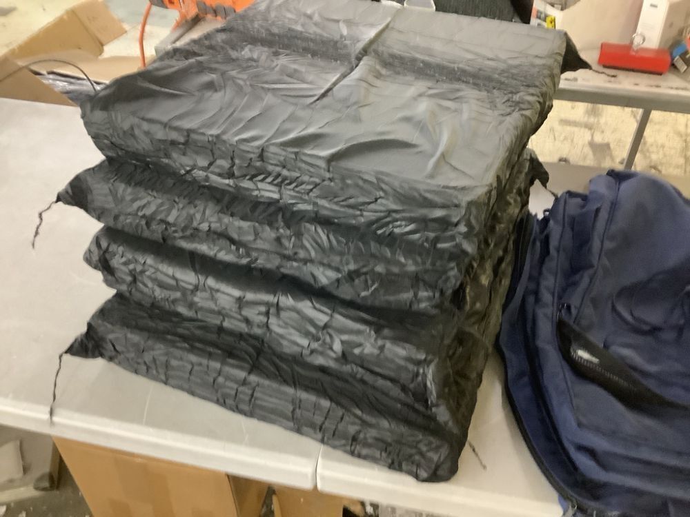 Outdoor Chair Cushions, 19" x 19" x 3", Set of 4 w/ Extra Covers - Image 4 - Lot 269