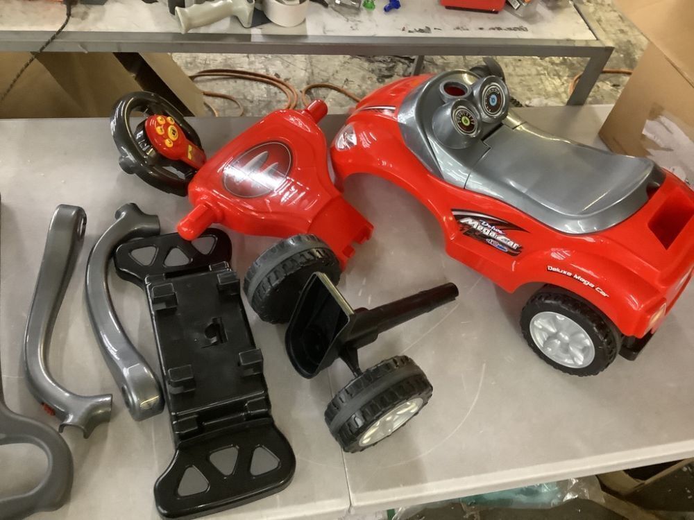 3-in-1 Kids Push Car w/ Handle and Horn - Image 4 - Lot 325