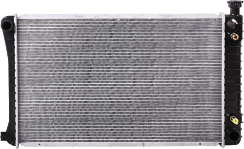 Radiator for 1989-1991 GM V3500 - Lot 347