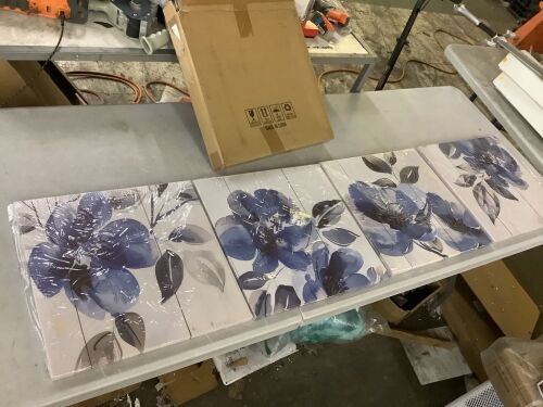 Flower Canvas Wall Art, 4 Pc - Lot 437