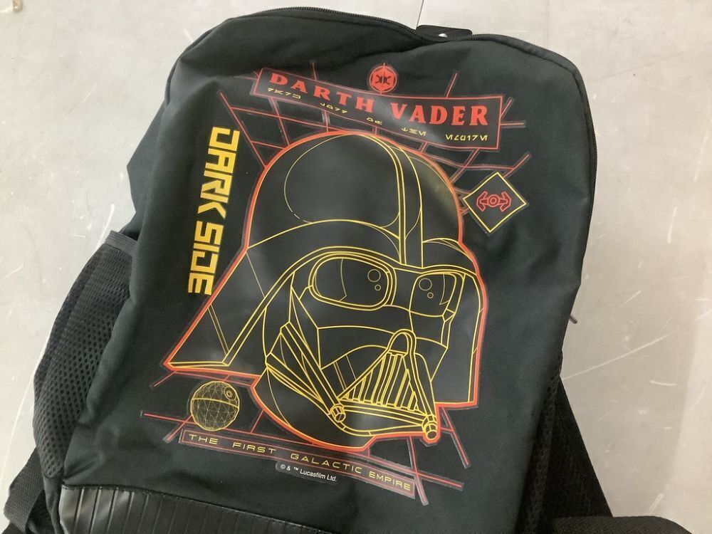 Star Wars Darth Vader Backpack - Image 3 - Lot 441