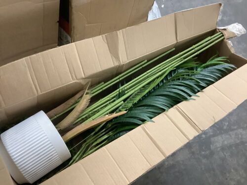 Artificial Palm Tree - Lot 533