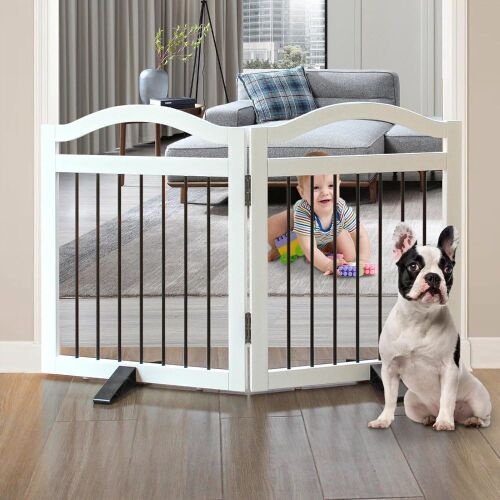 Foldable Freestanding Indoor Dog Gate - Lot 537