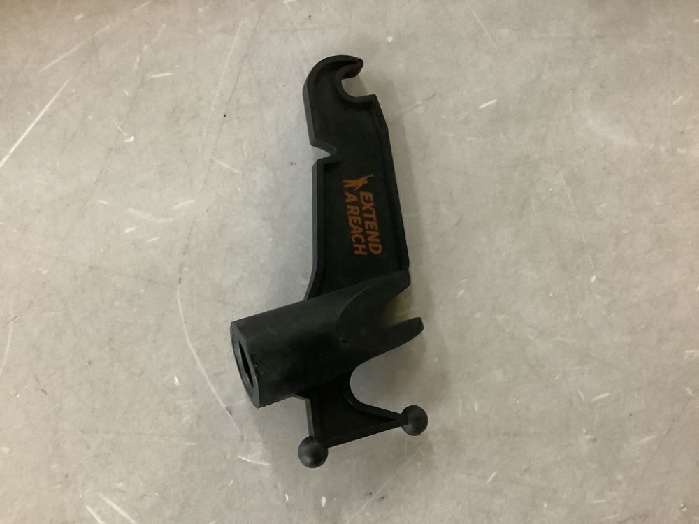 Extend-A-Reach 5-30 ft Telescoping Extension Pole - Image 4 - Lot 538