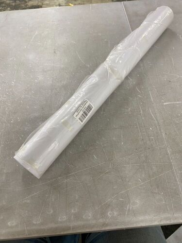 24" White Wrapping Paper Roll - Lot 557