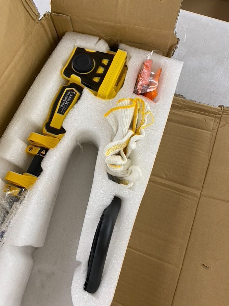 2-in-1 Cordless Pole Saw, 8 Inch Brushless Pole Chainsaw - No Battery - Image 5 - Lot 562