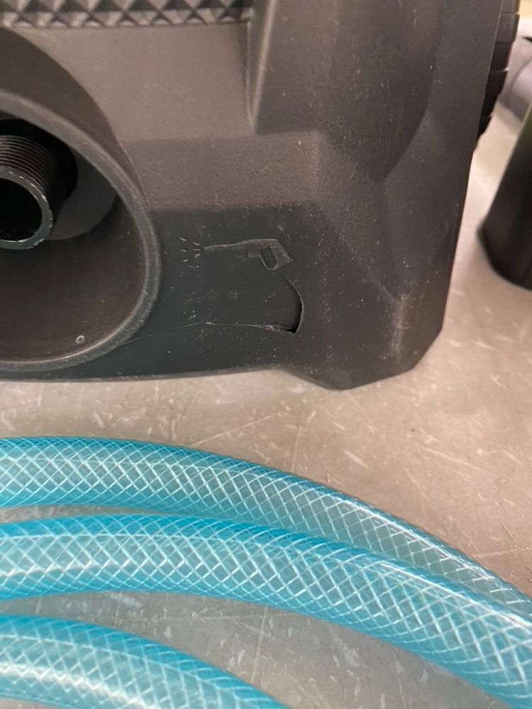Electric Pressure Washer - Broken Plastic - Image 4 - Lot 563
