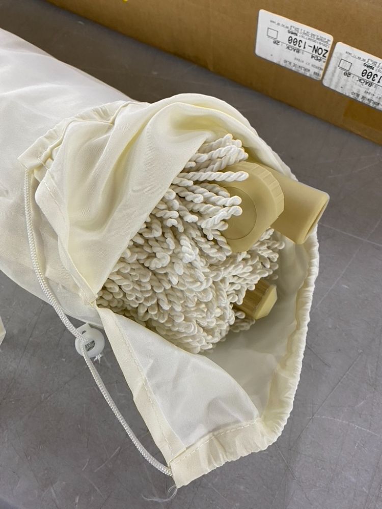 6.5ft Patio Umbrella with Fringe - Image 2 - Lot 564