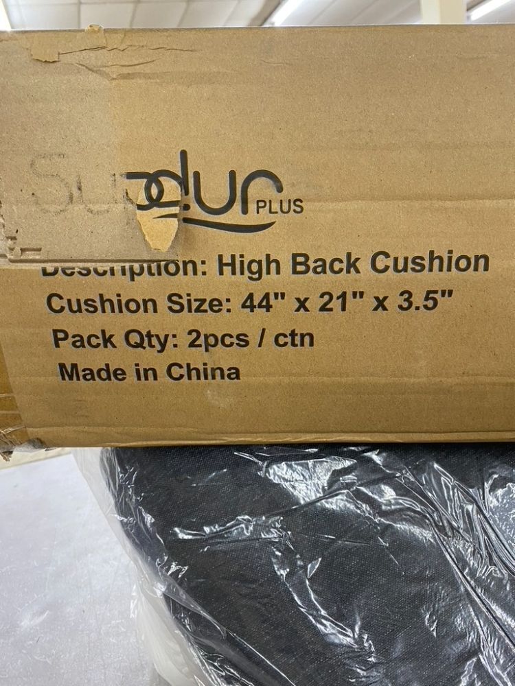 Outdoor High Back Chair Cushion, 2 Pack - Image 3 - Lot 566