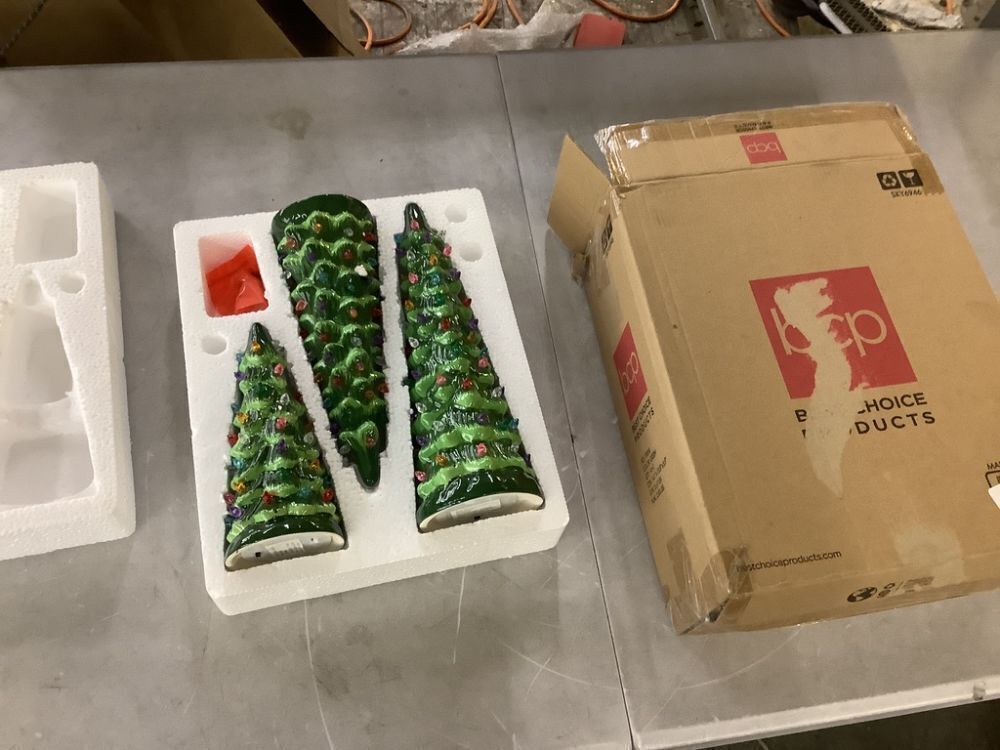 Set of 3 Pre-Lit Ceramic Tabletop Christmas Trees - Image 2 - Lot 579
