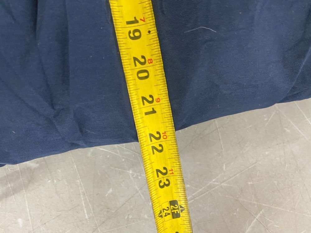 Lot of (2) Chair Cushions with Ties - Image 3 - Lot 658