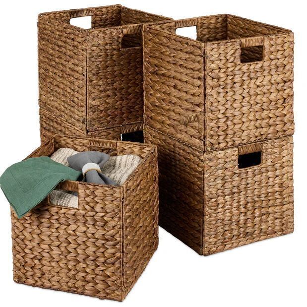 Set of 5 Collapsible Hyacinth Storage Baskets w/ Inserts - 12x12in - Image 1 - Lot 719