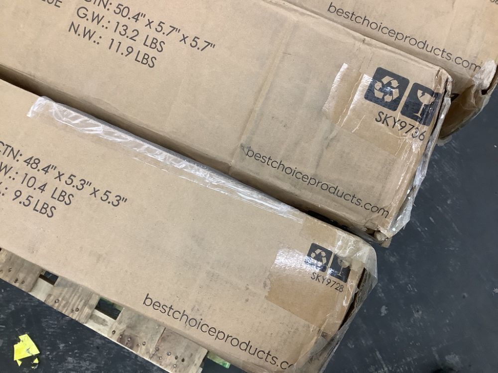 lot of (6) 7.5' Patio Umbrellas - Uninspected - Image 4 - Lot 787