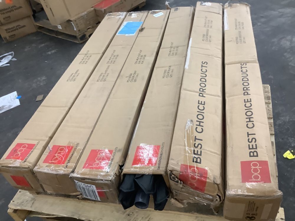 lot of (6) 7.5' Patio Umbrellas - Uninspected - Image 6 - Lot 787