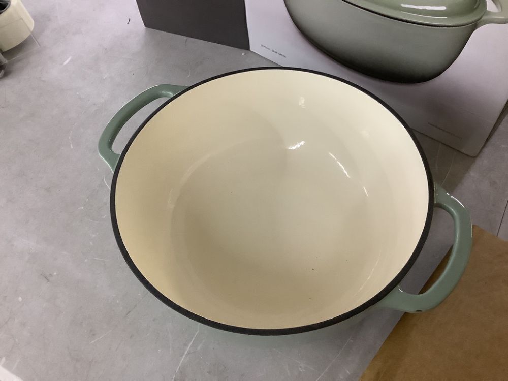 Cast-Iron Dutch Oven Kitchen Cookware w/ Enamel, Handles, 7.5qt - Small Chip in Enamel - Image 4 - Lot 790