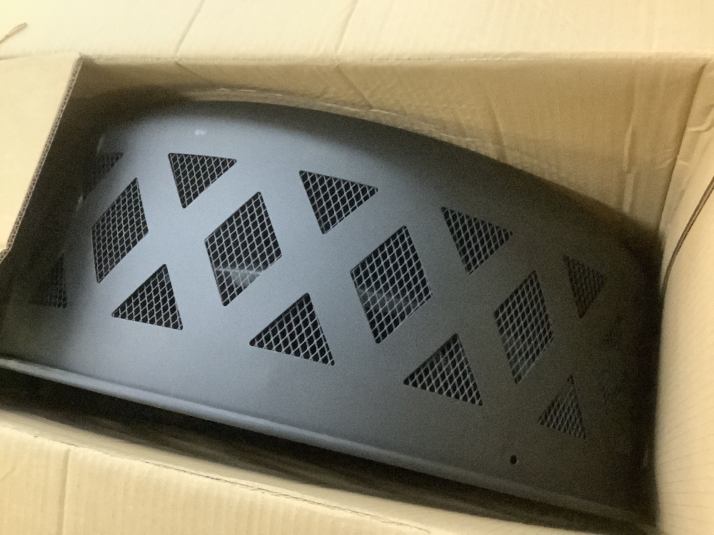 Sunnydaze Black Cross Weave 36 in. x 24 in. Round Steel Wood Burning Fire Pit with Spark Screen - Image 4 - Lot 287JF