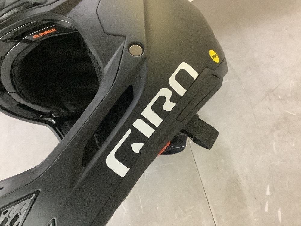 Giro Insurgent Spherical Helmet - XL/XXL - Image 4 - Lot 214JF