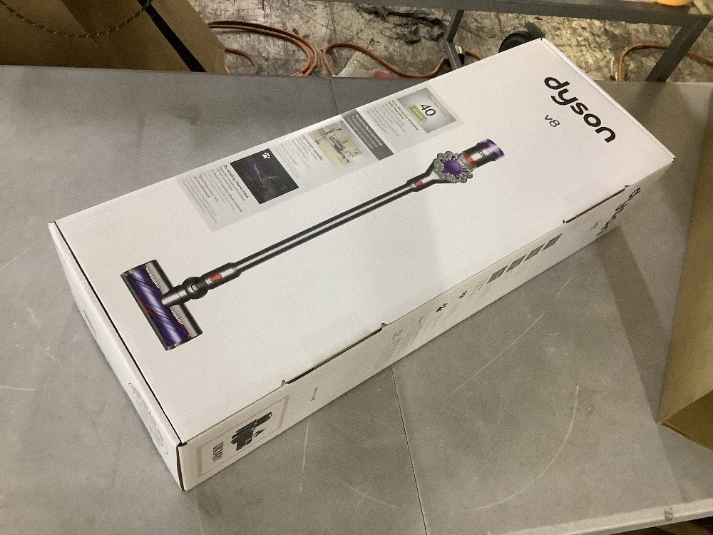 Dyson V8 Cordless Stick Vacuum Cleaner - Image 2 - Lot 26JF