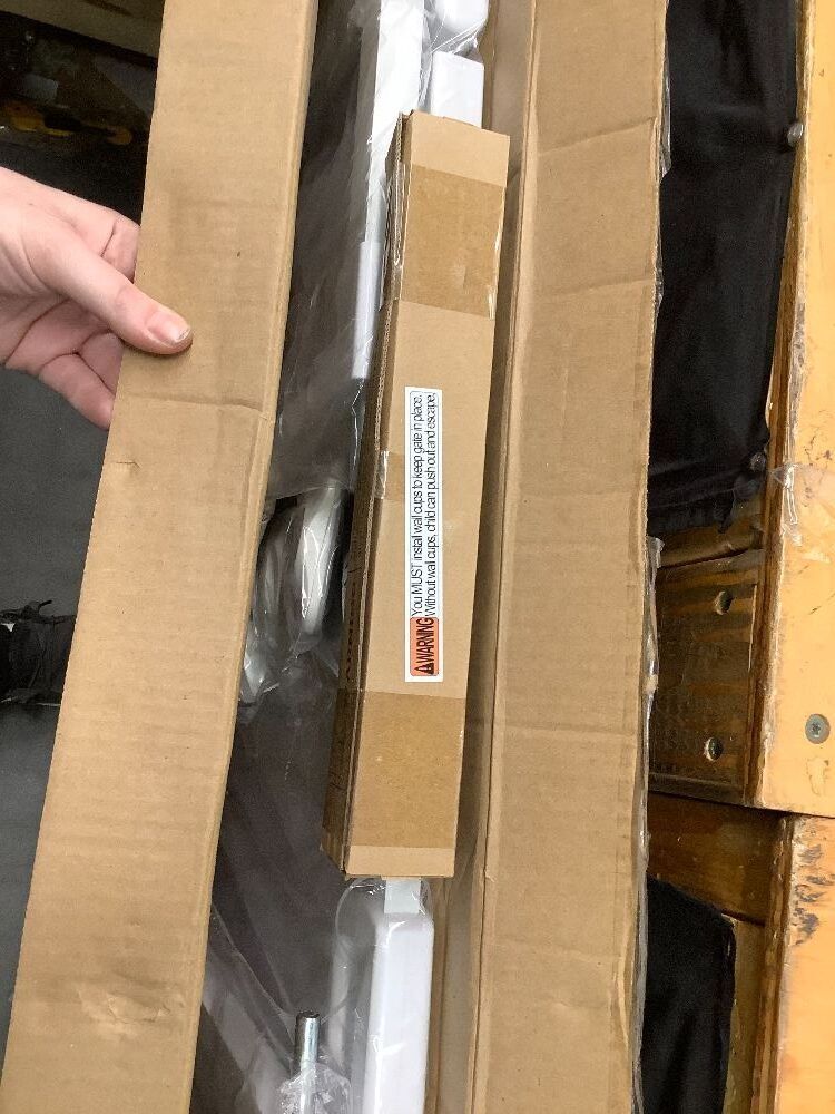 Clear Baby Safety Gate for Stairs,29.52-37.79" Wide, 30" Tall Pressure Mounted Acrylic Pet Gate, Easy Walk Through Auto Close Child Gate for Doorways and House,29.52-37.79" - Image 3 - Lot 7888