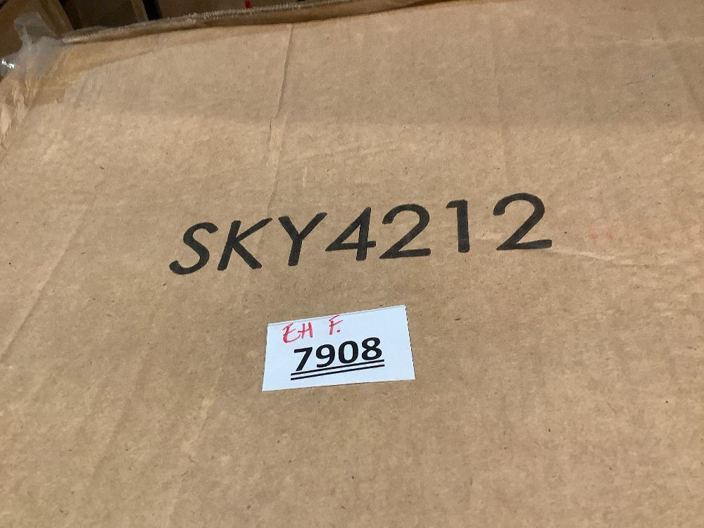 Pre-Lit Artificial Green Spruce Christmas Tree, w/Easy Assembly 9ft - Image 2 - Lot 7908