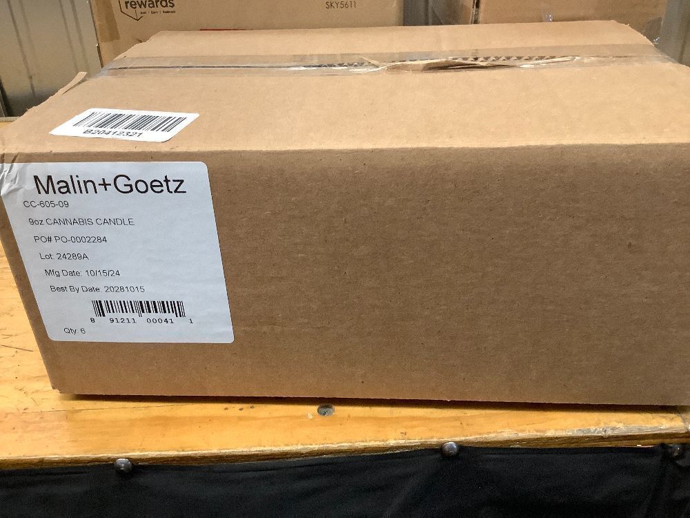 Set of 6 Malin + Goetz Cannabis Candle - Image 5 - Lot 7928