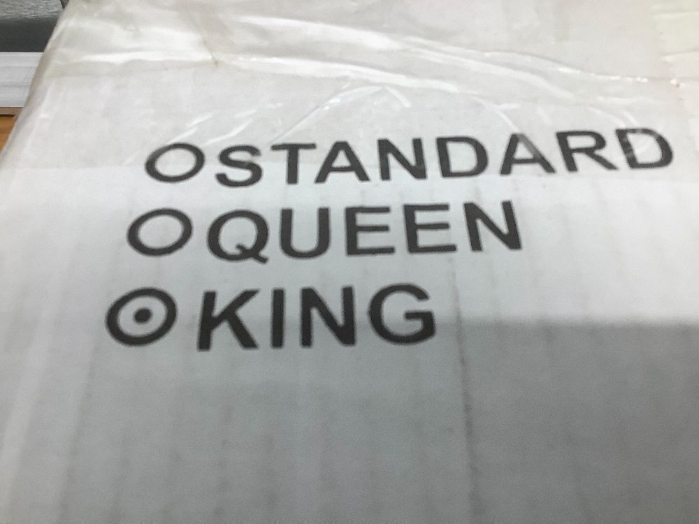 King Bed Pillows 2 Pack - Image 4 - Lot 6675