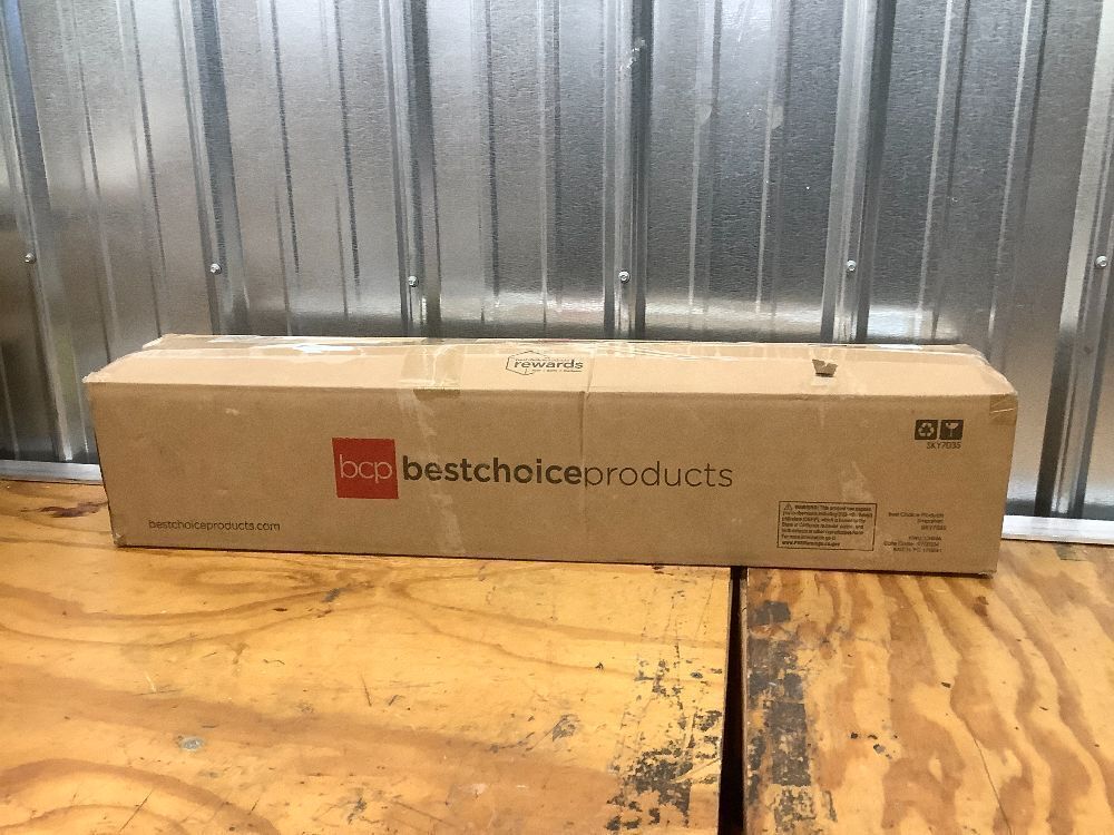 Artificial Green Christmas Tree, Unlit Pine Design w/Easy Assembly 4.5ft - Image 2 - Lot 8065