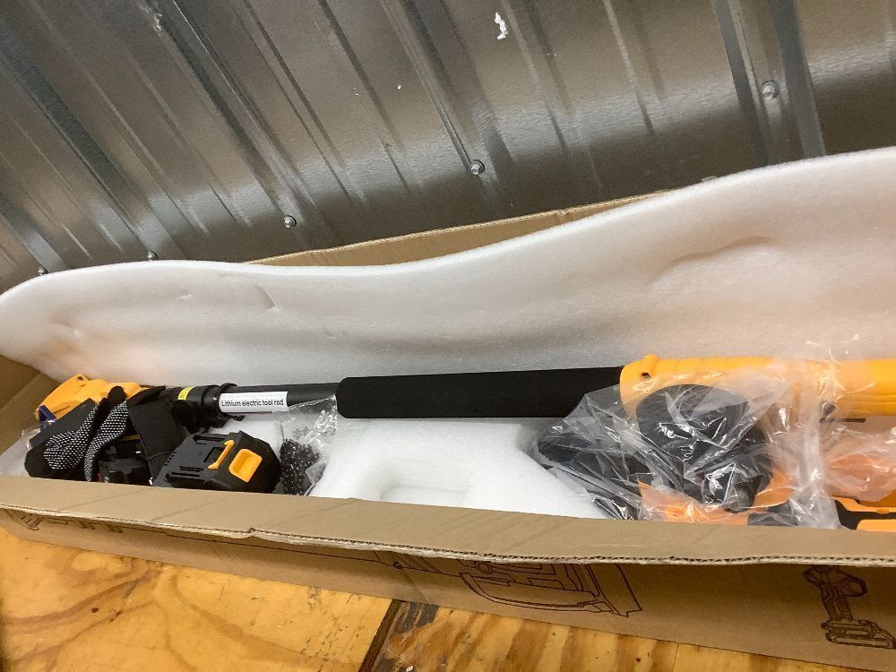 3-in-1 Cordless Pole Saw & Mini Chainsaw - Image 1 - Lot 6680