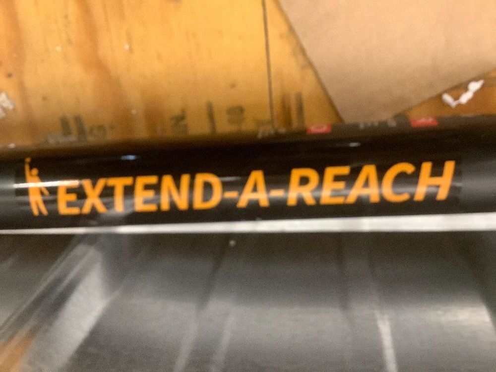5-30 Telescoping Roof Rake 36 ft Reach // Collapsible Roof Rake for Leaves and Pine with Extension Pole // Roof Cleaning Tool for Gardening and Lawns // High Reach Adjustable Metal Leaf Raker - Image 4 - Lot 6690