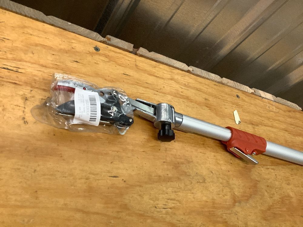 GARTOL Pruner for Garden, Cut Upto 1 Inch & Hold Telescopic Pole Pruner, Fruit Picker with Rotating Blade Head, Lightweight Aluminum Extendable Handle for Tree Branch Cutter, 3.67-5.45 FT, Silver - Image 3 - Lot 8068