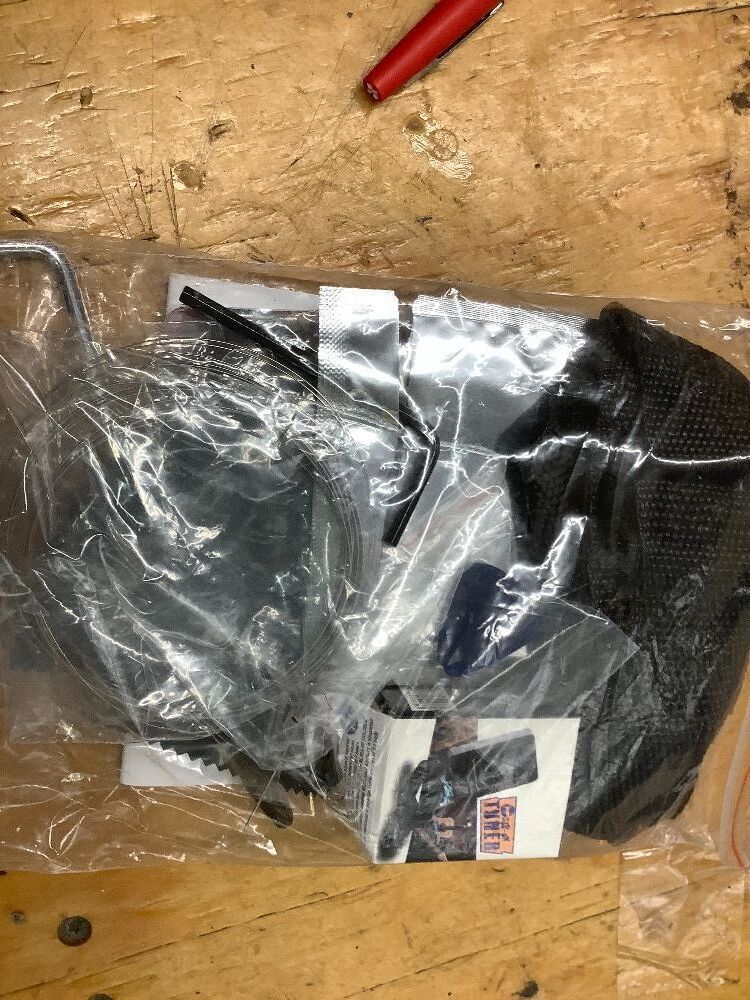 RST-150 39" Beginner Electric Guitar Kit with Amp & HSS Pickups | Complete Starter Set for Newcomers w/Essentials | Gig Bag, Extra Strings, Digital Tuner, Capo, Strap | Home Practice (Black) - Image 4 - Lot 8077