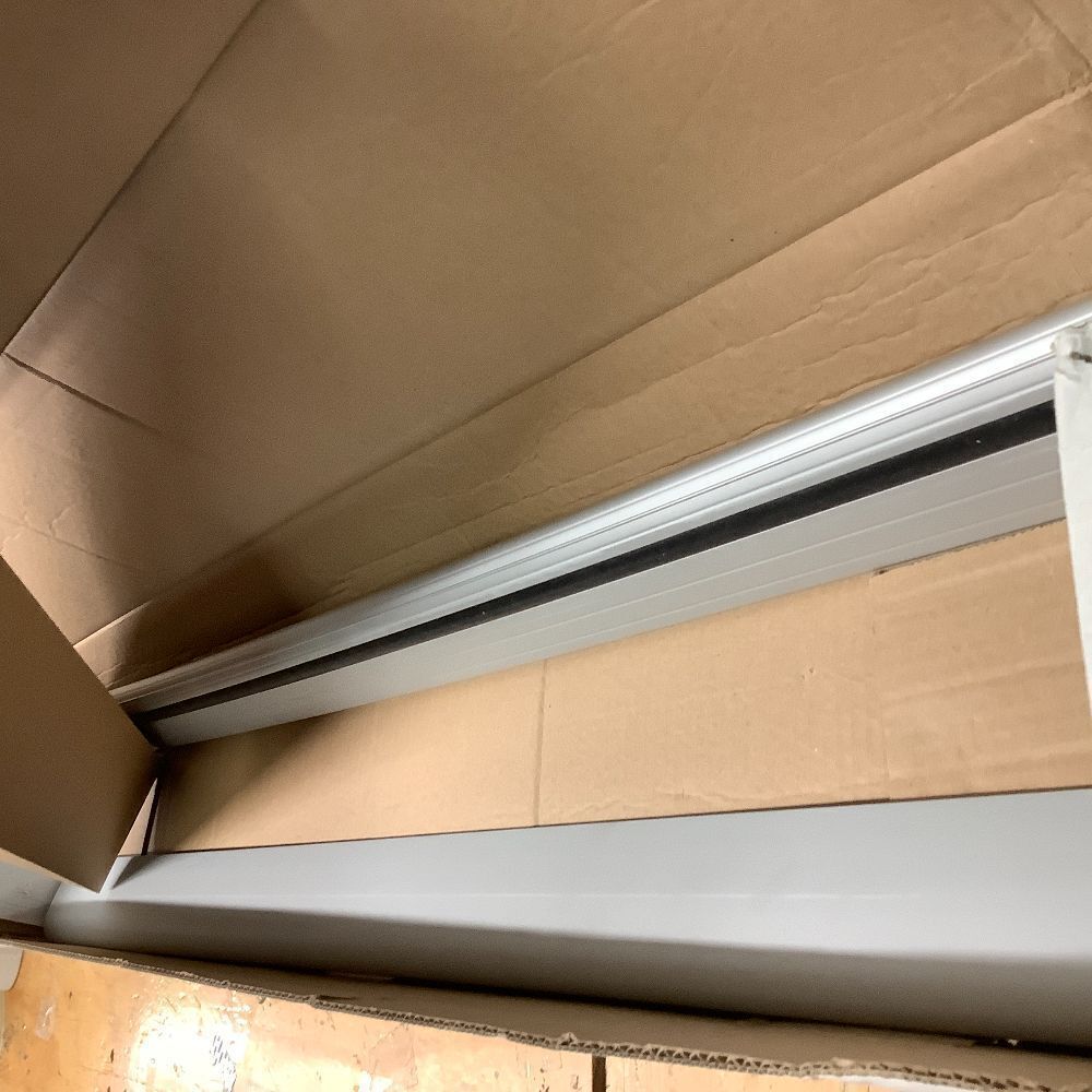 TRAILXPERT Universal Lockable Roof Rack Cross Bars, 52”Adjustable Aluminum Crossbars with 200lbs Load Capacity for Car, Only Fit Raised Side Rails with Gap - Image 3 - Lot 8104