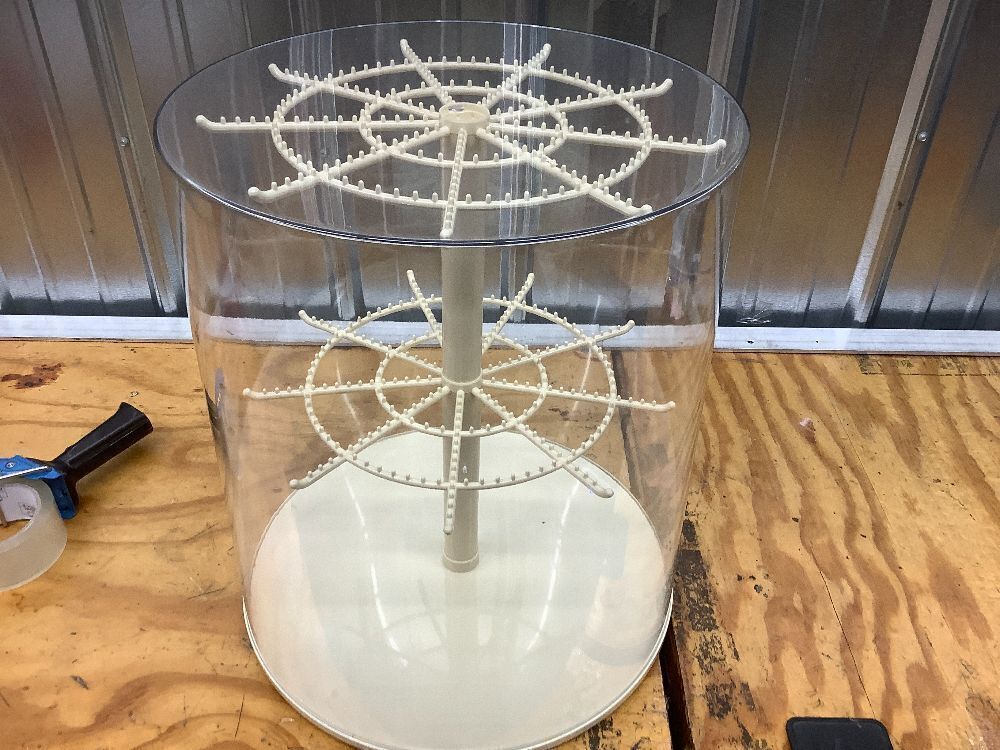 Clear Display Case for LABUBU Plush Dolls and Collectible Toys - 360° Rotating Plastic Dust-Proof Storage Box with Cover, Protective Showcase, No Doll - Image 1 - Lot 8209