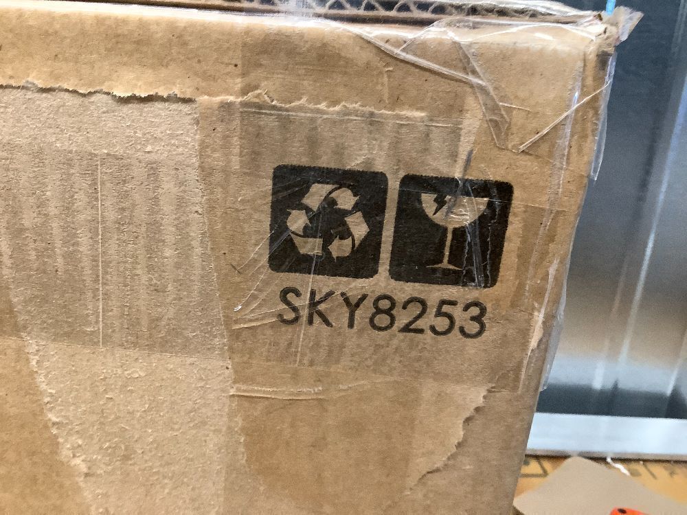 Pre-Lit Artificial Lavender Christmas Tree w/ Incandescent Lights - Image 3 - Lot 8253