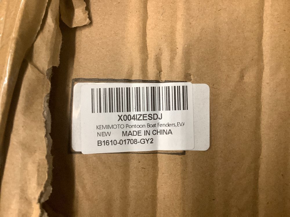 KEMIMOTO Pontoon Fenders, Boat Fenders Boat Bumpers for Docking with Locking Grooves for Pontoon, Quick-Release Clips for Easy Docking, Compatible with Large Boats 14-28ft, Pontoon Boat Accessories - Image 4 - Lot 9553
