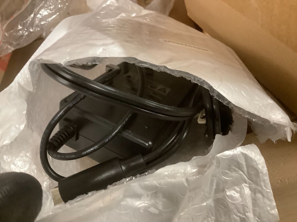 Jwiozok S1 Electric Scooter - Image 3 - Lot 33