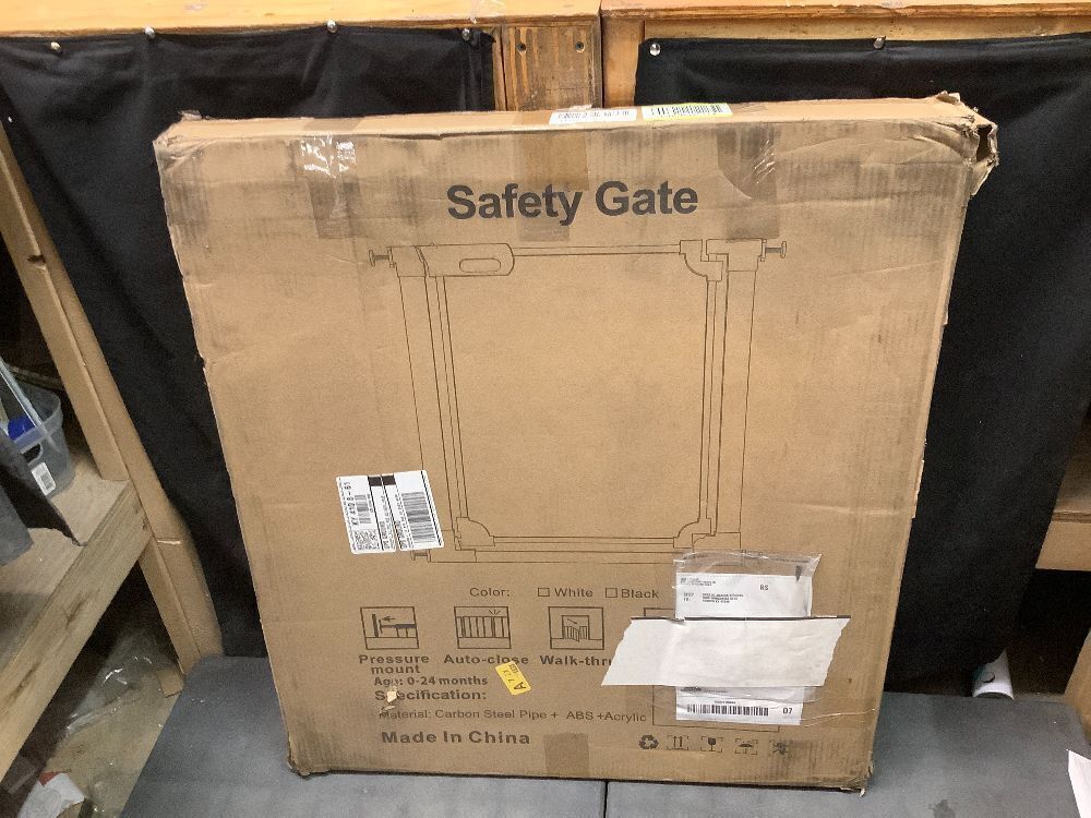 Clear Baby Safety Gate for Stairs,29.52-37.79" Wide, 30" Tall Pressure Mounted Acrylic Pet Gate, Easy Walk Through Auto Close Child Gate for Doorways and House,29.52-37.79" - Image 4 - Lot 54