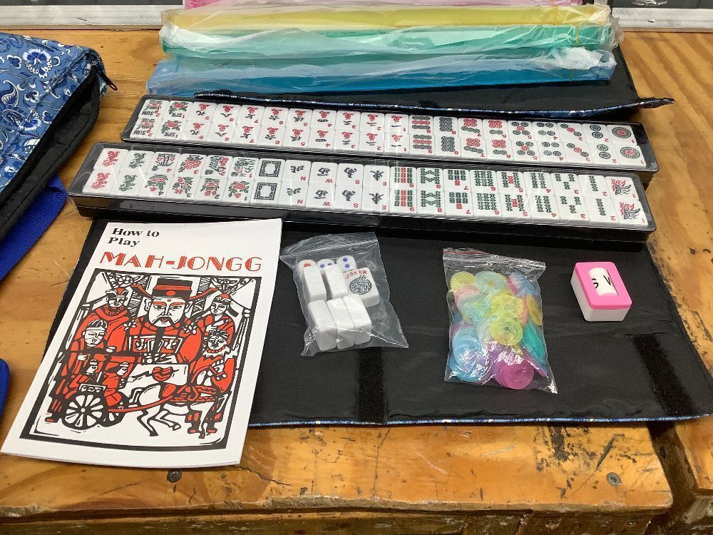 Mah-Jong Set with Manual, Tile Holders, Dice, etc. - Image 1 - Lot 8273