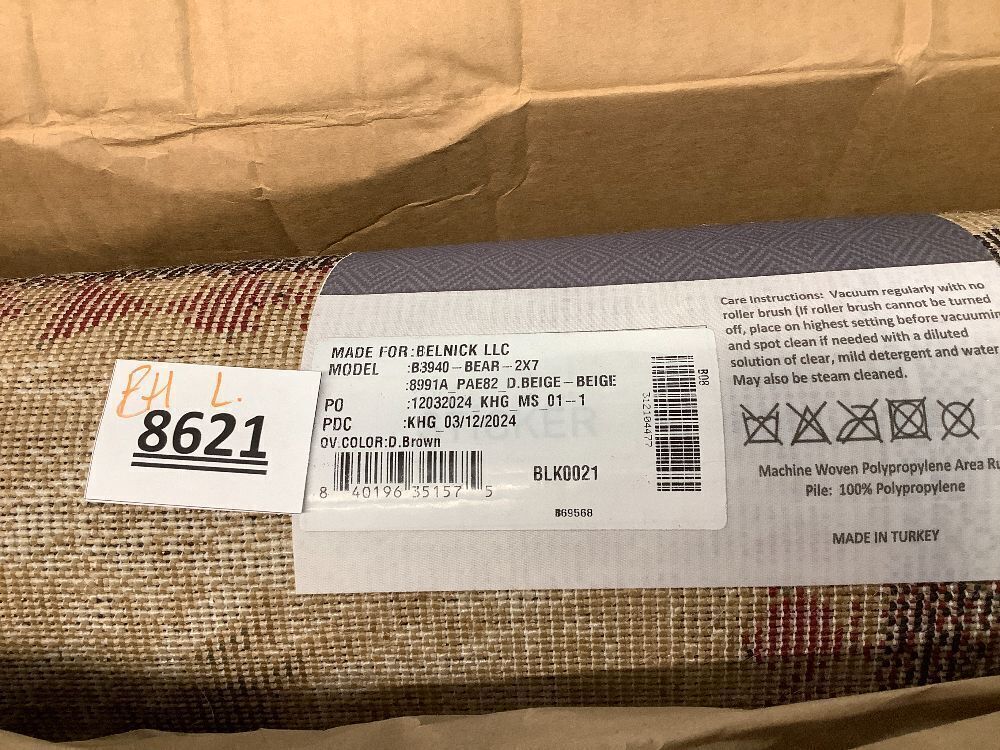 Masada Rugs, Cabin Lodge Area Rug Bear and Cub Scene (2 Feet X 7 Feet 3 Inch) Runner - Image 3 - Lot 8621