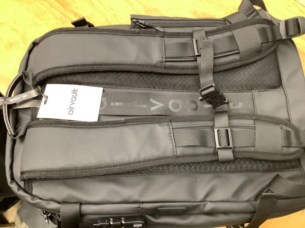 Vortex Vacuum Seal Travel Backpack 60L Expandable Air Compression System Water Resistant TSA Lock Carry-On Suitcase Luggage Blue AERO - Vacuum Pump Included - Image 4 - Lot 8673