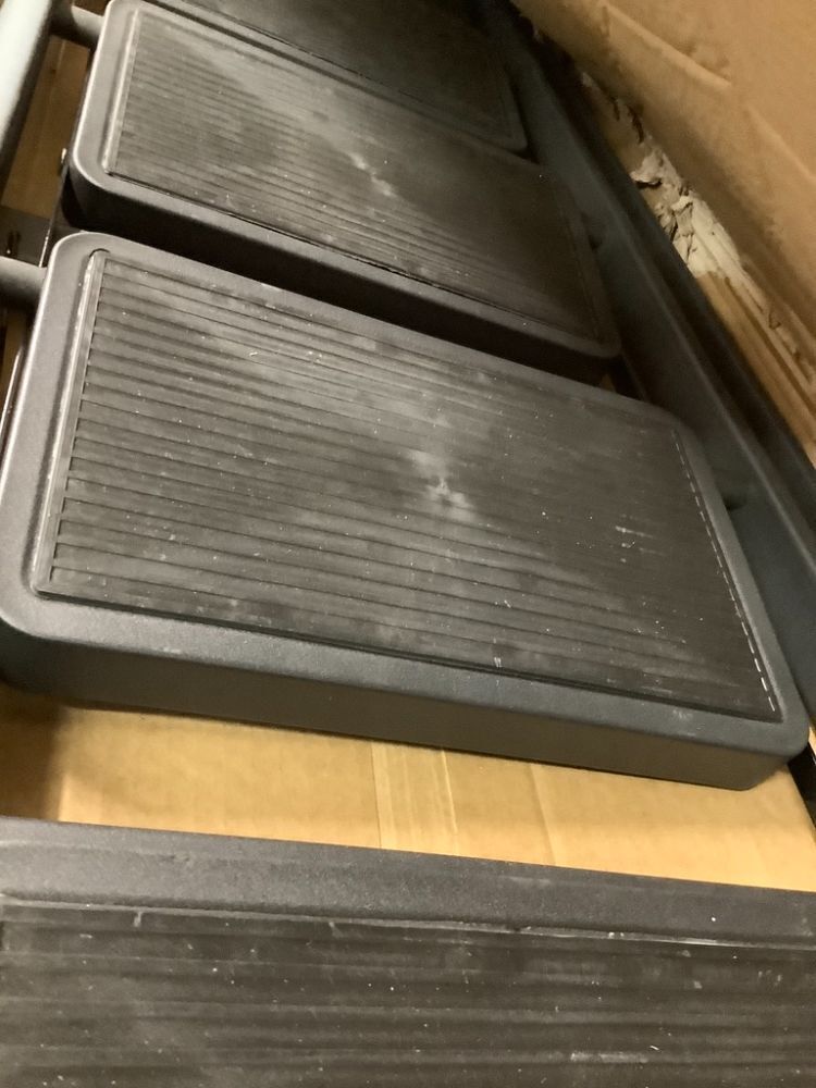 5 Step Step Ladder - Image 2 - Lot 8534